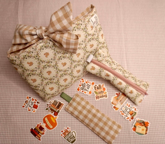 Set book lover scoiattolini (scacchetti beige)