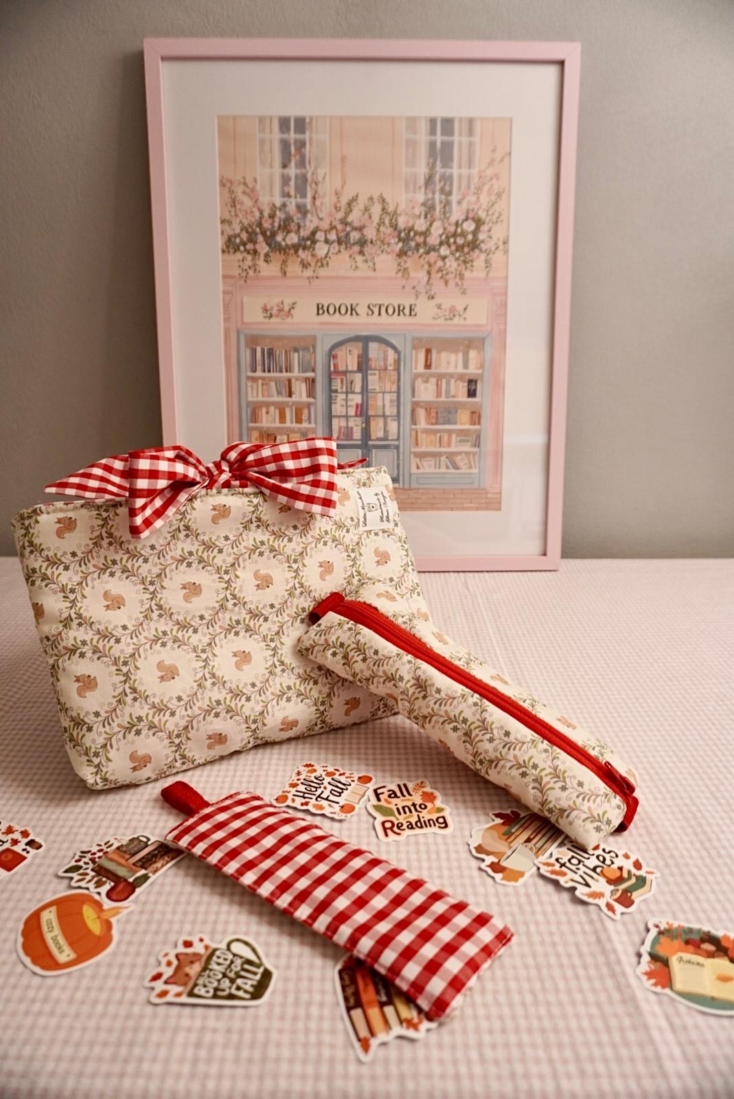 Set book lover scoiattolini (scacchetti rossi)