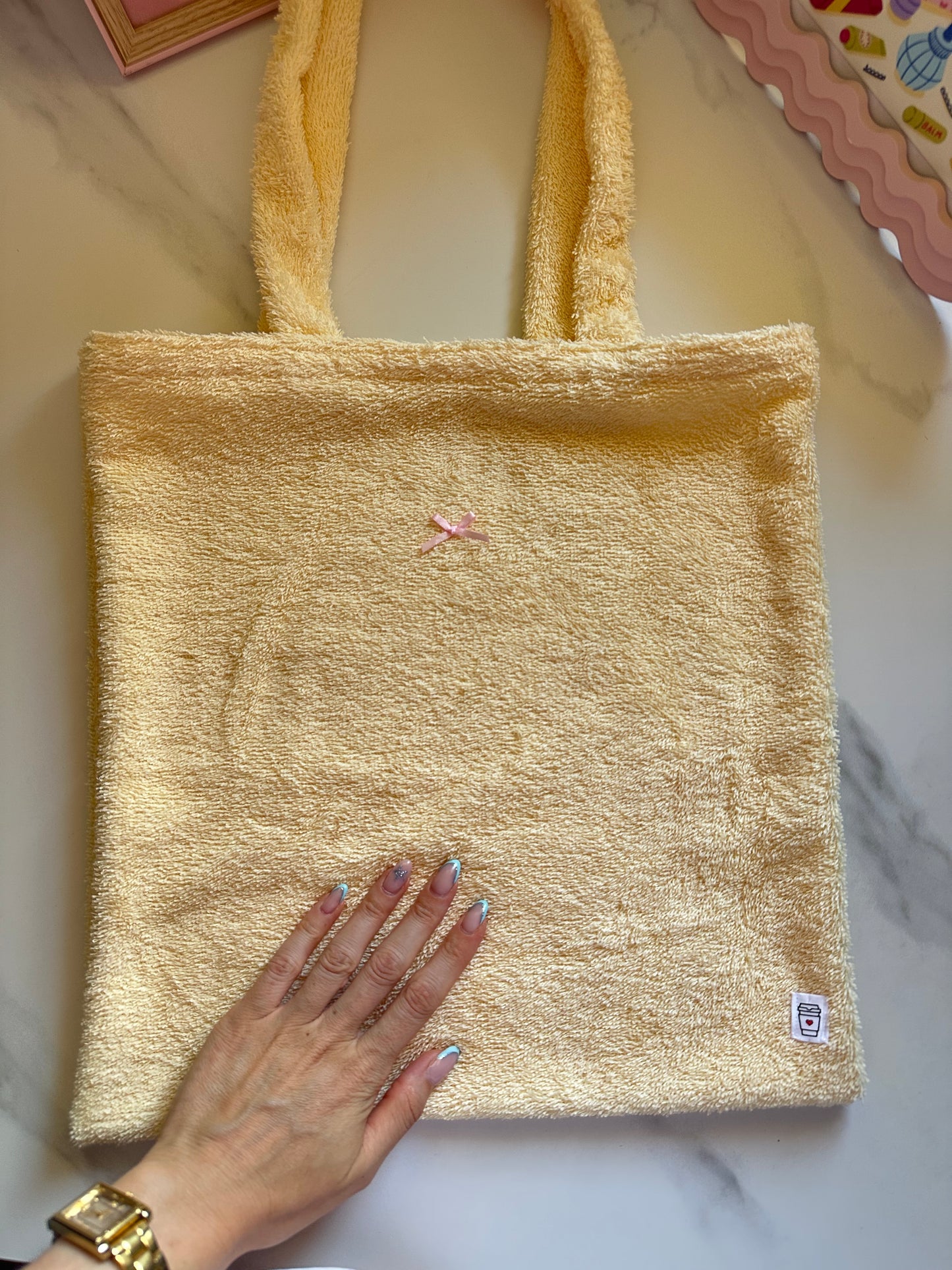 Tote bag in spugna giallo pastello