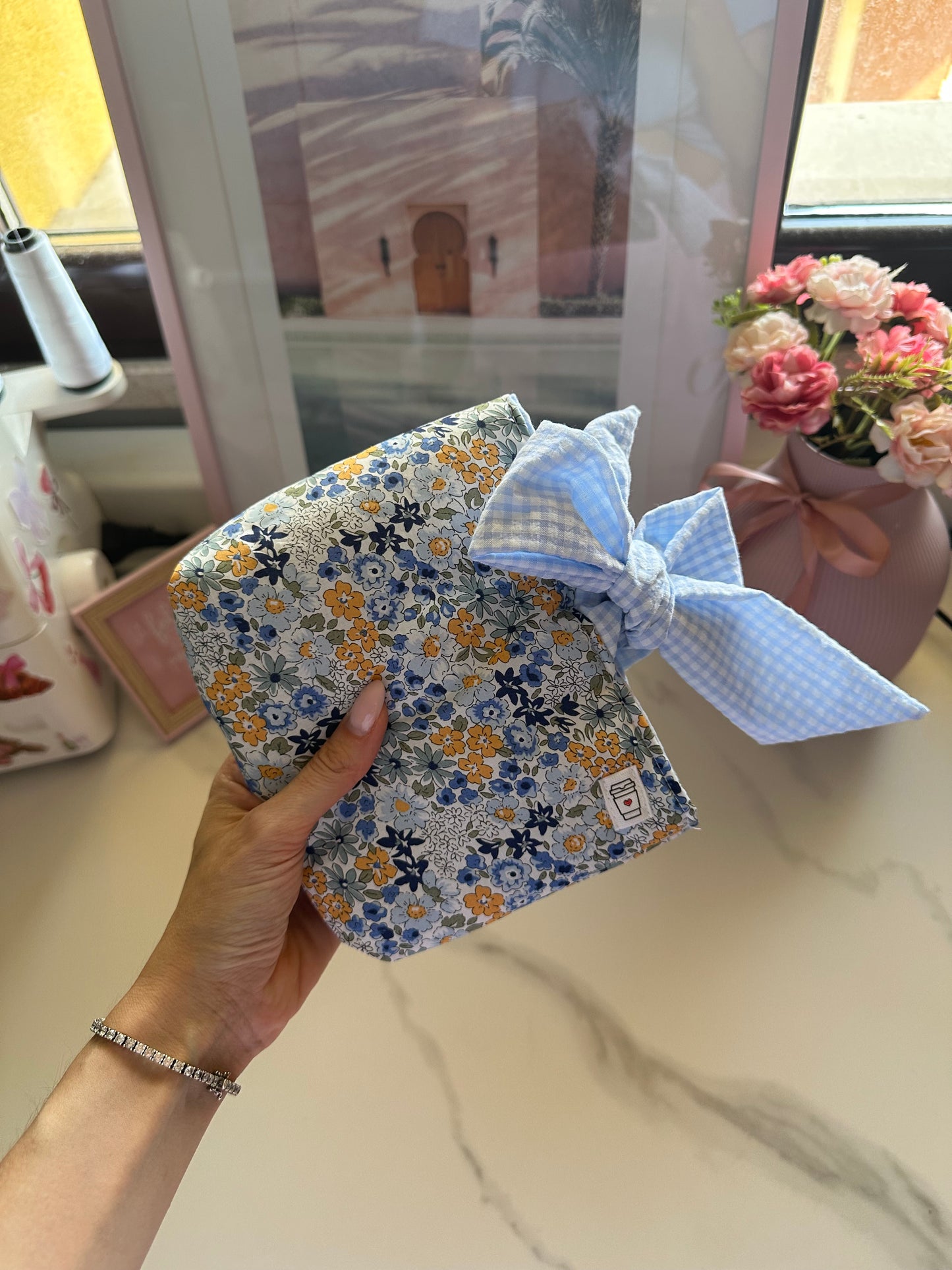 Porta Kindle fiorellini blu