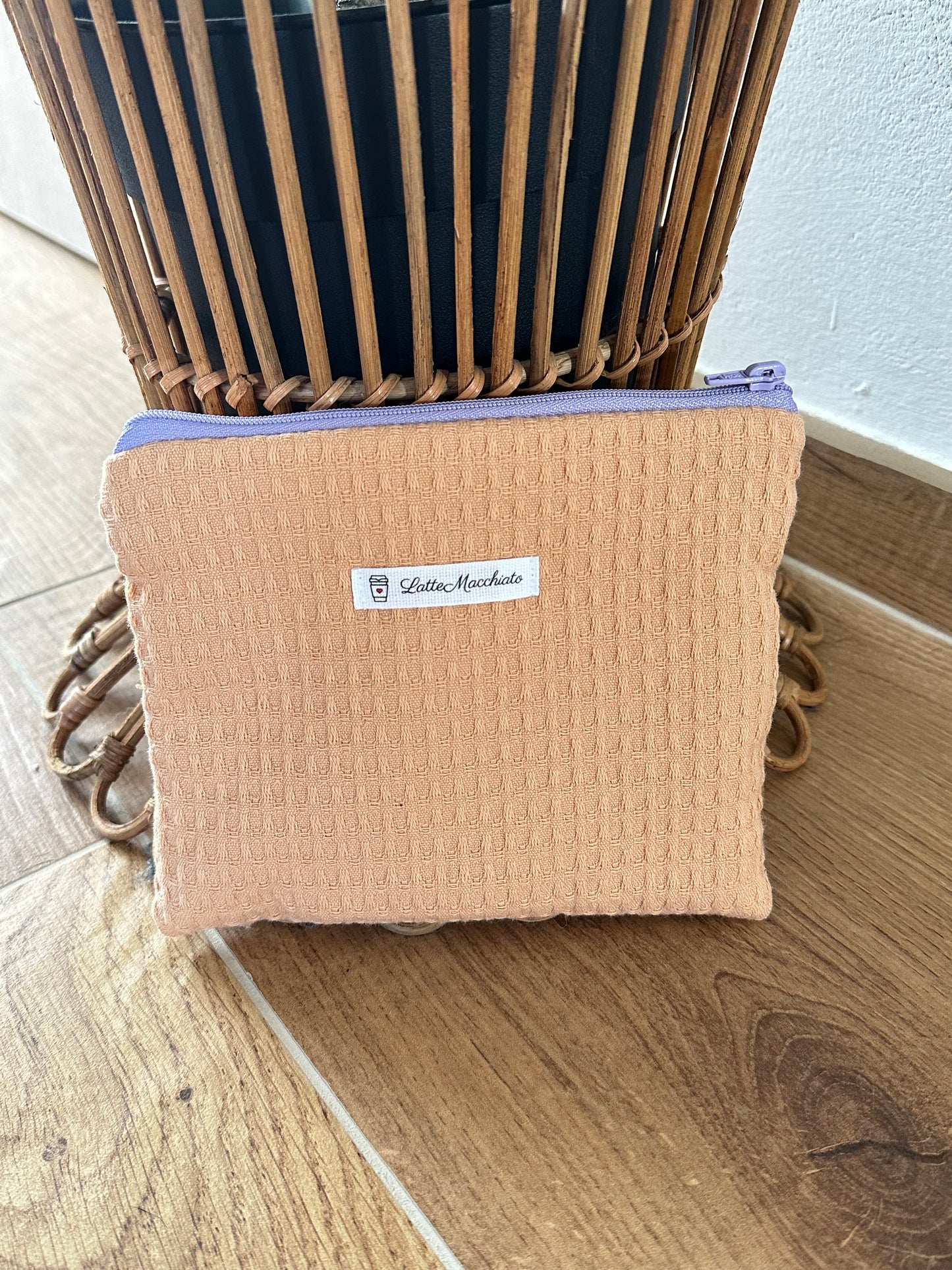 Pochette flat “waffle” salmone
