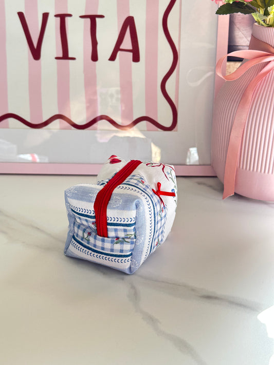 Beauty piccolo bloom blue