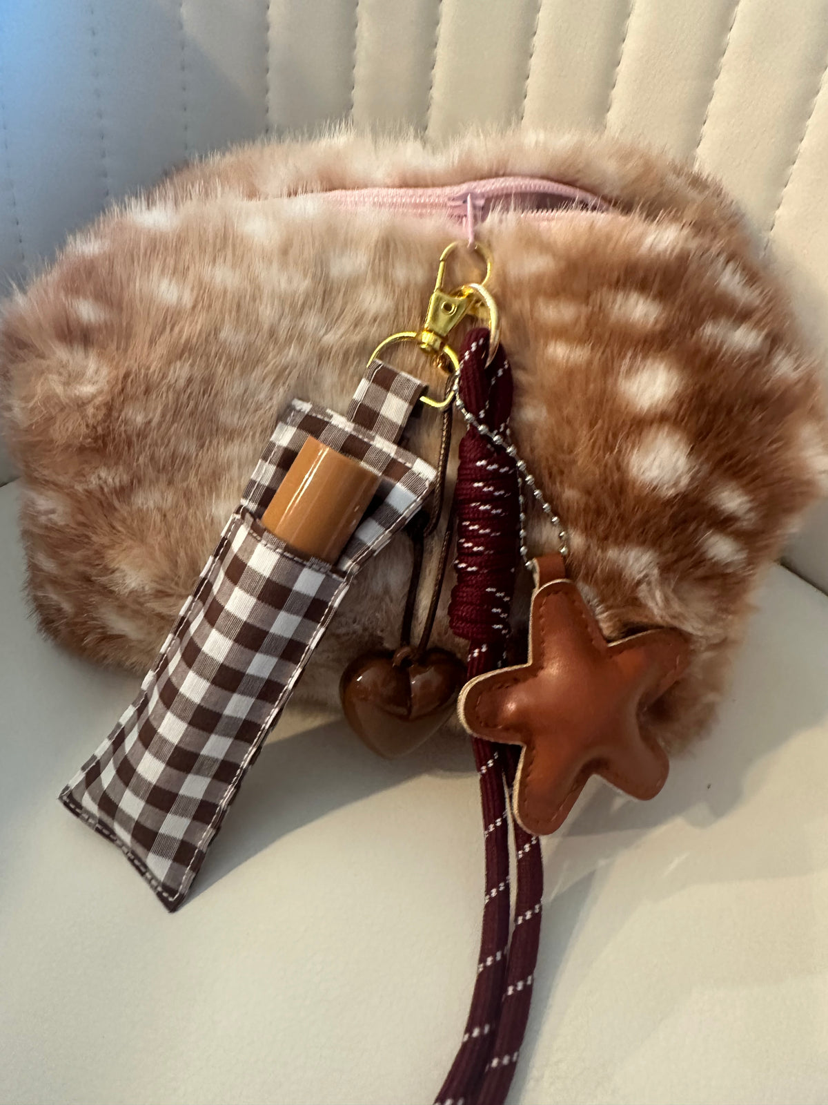 Porta lipbalm con charms
