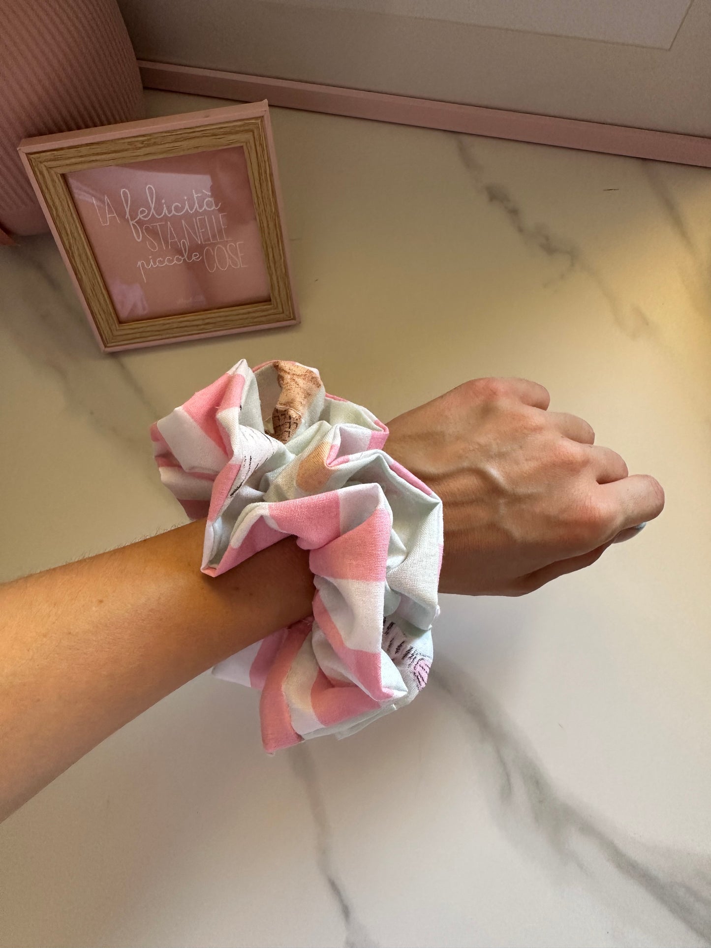 Scrunchie icecream