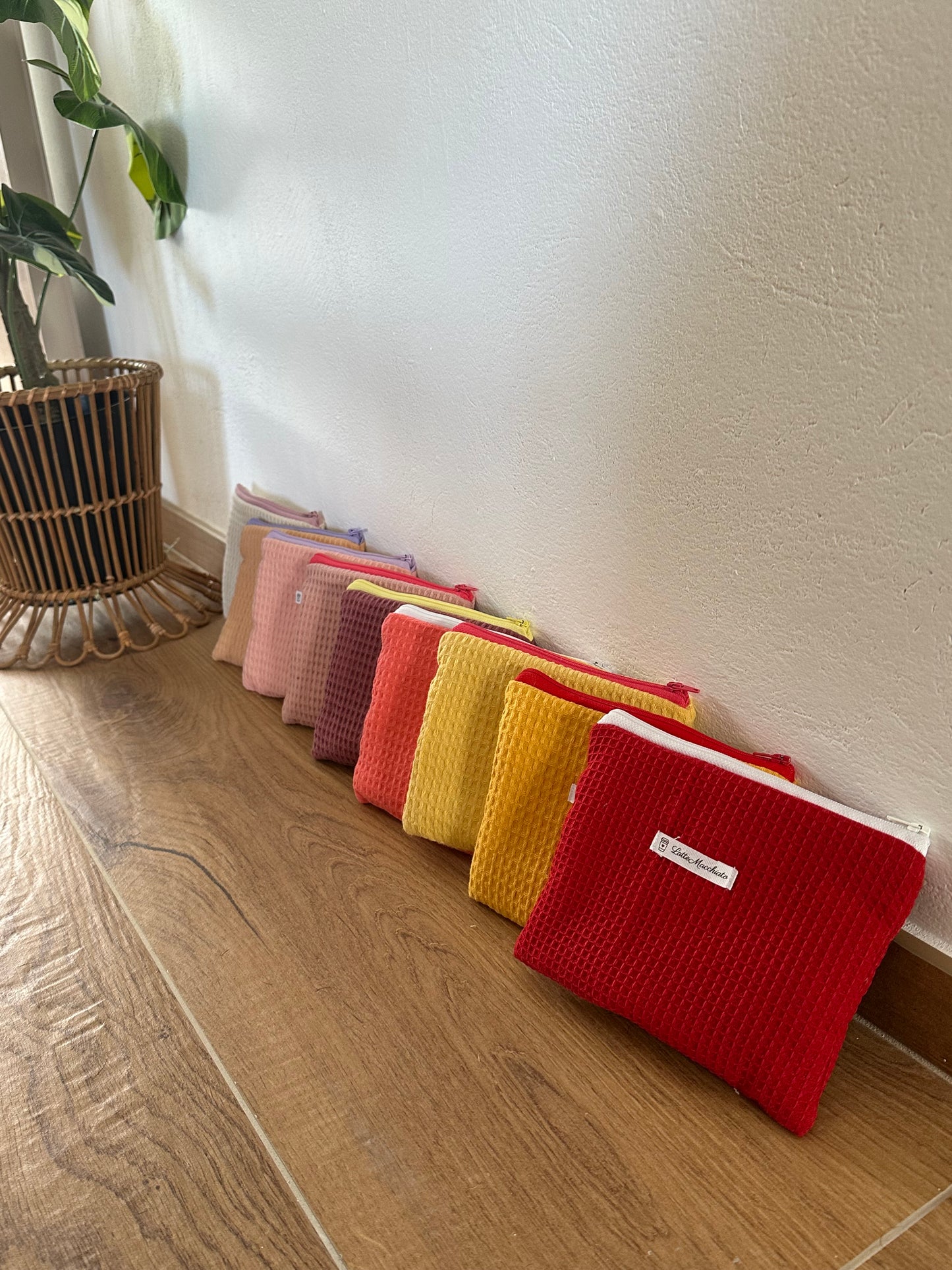 Pochette flat “waffle” corallo