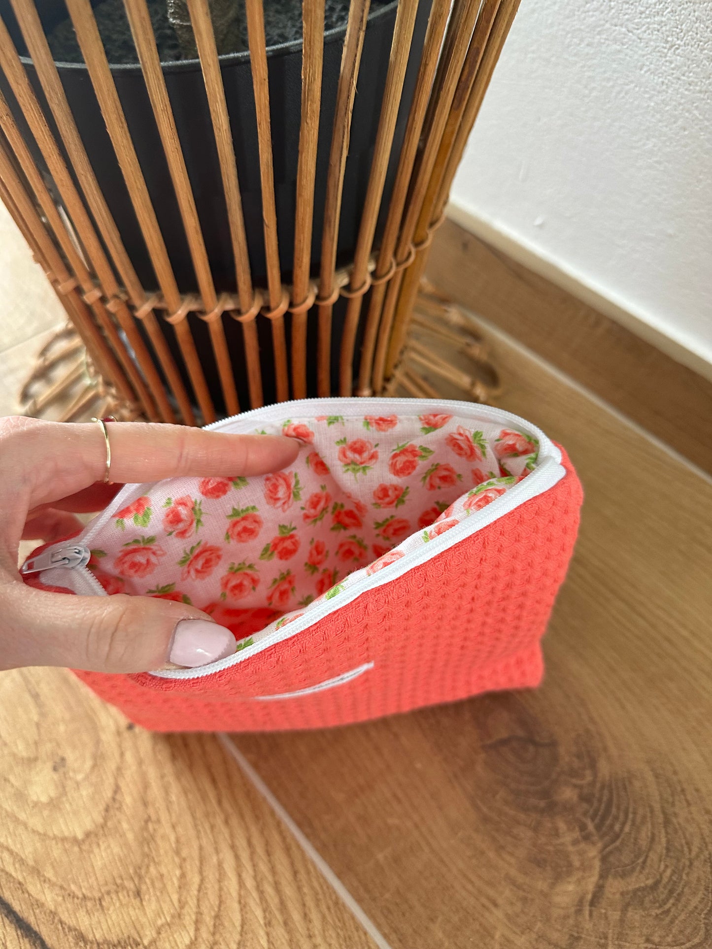 Pochette flat “waffle” corallo