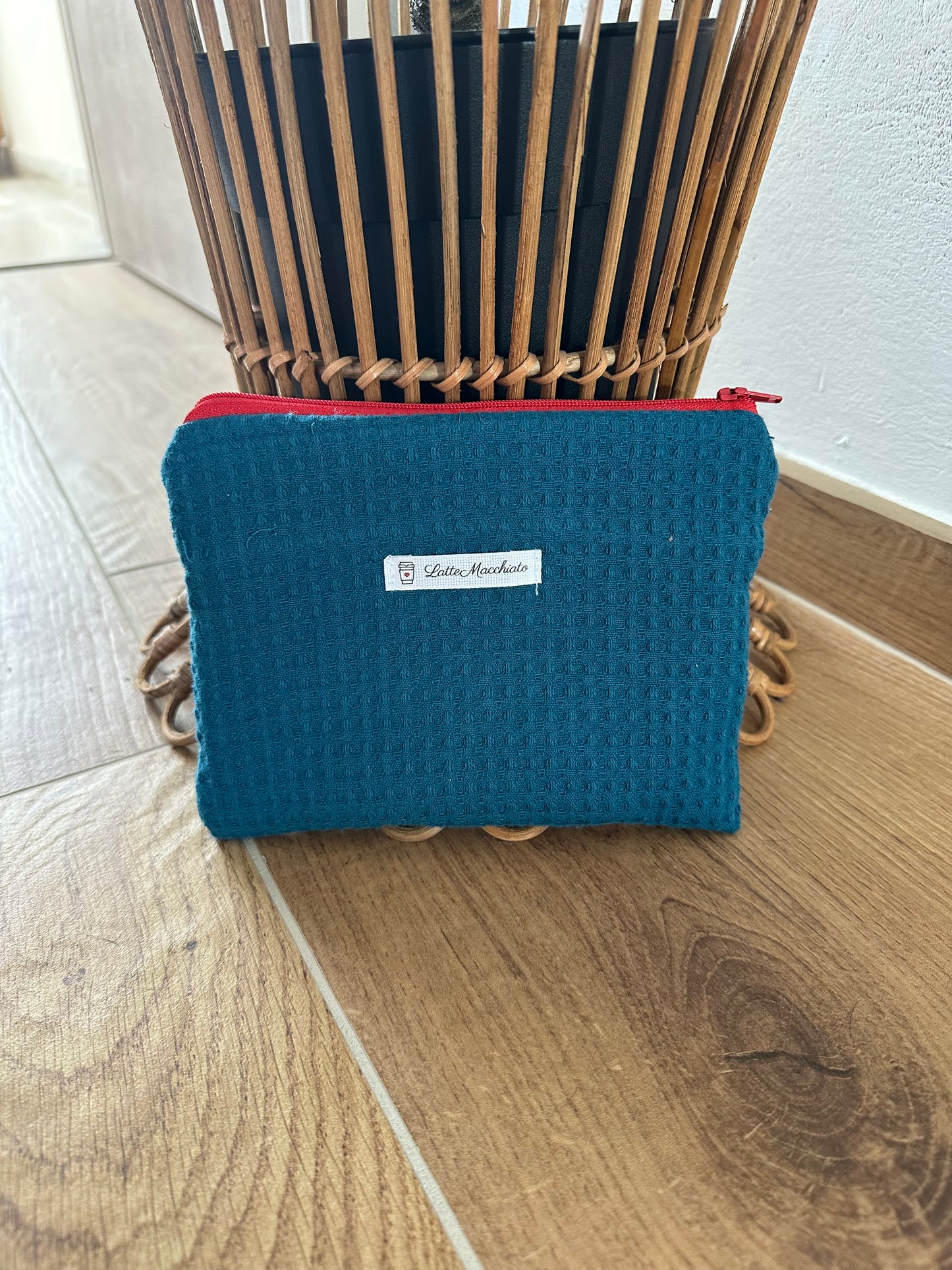 Pochette flat “waffle” petrolio