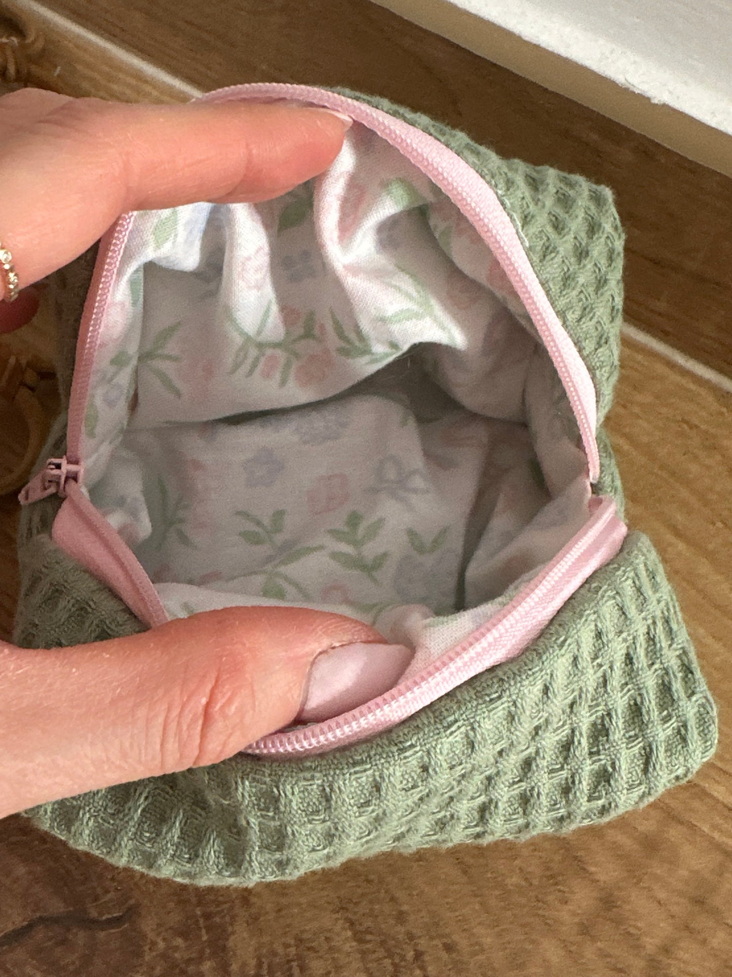 Beauty piccolo “waffle” verde oliva