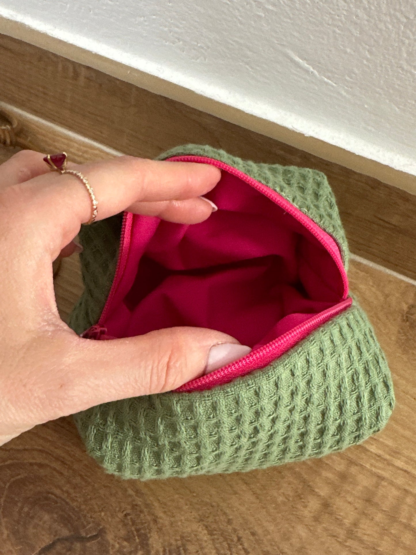 Beauty piccolo “waffle” verde militare