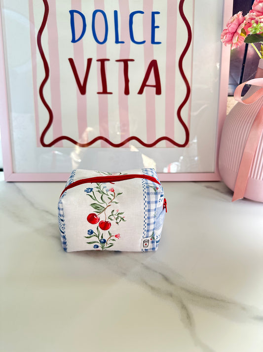 Beauty piccolo bloom blue