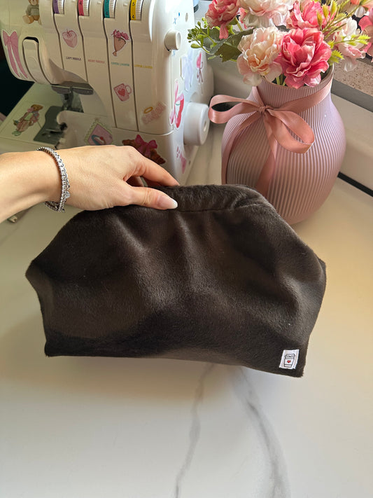 Clutch “All Day” marrone cioccolato