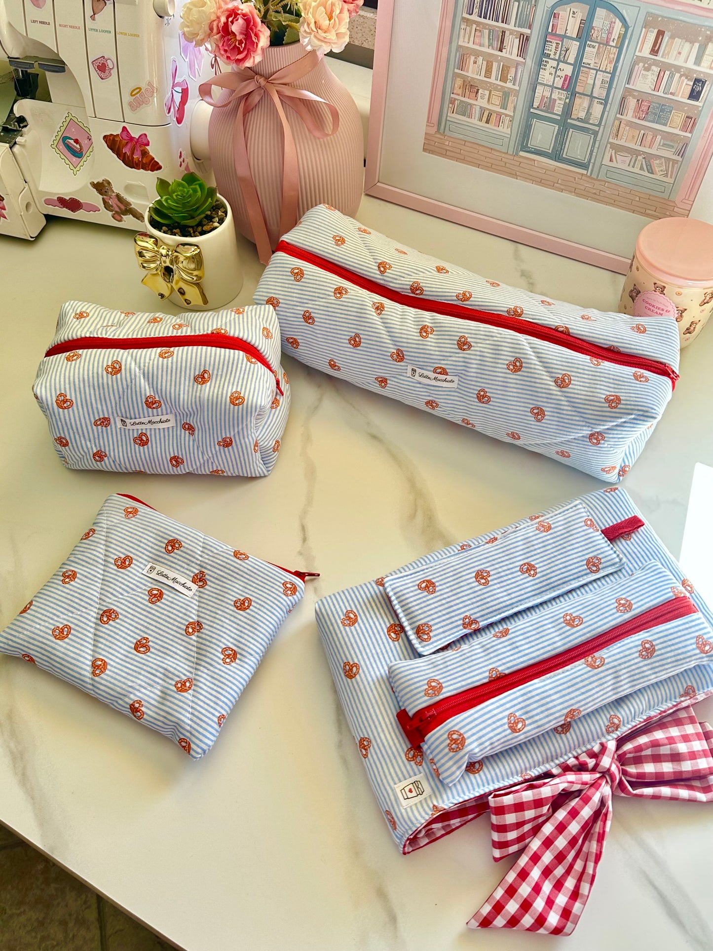 Set book lover pretzel