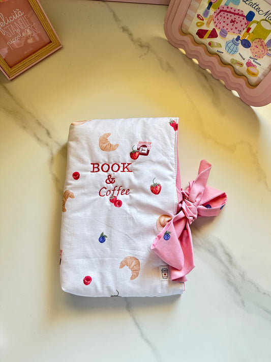 Book cover breakfast con ricamo